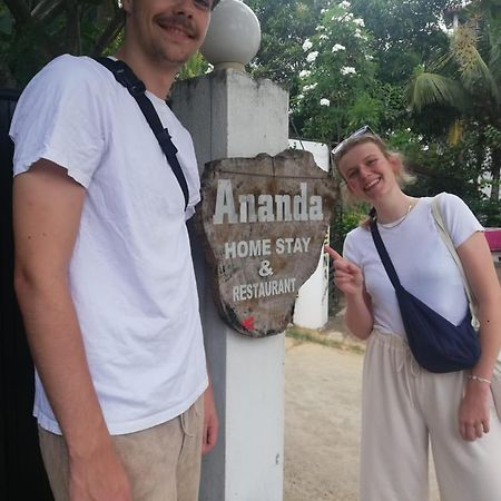 Ananda Home Stay And Restaurant Тангалле Екстер'єр фото