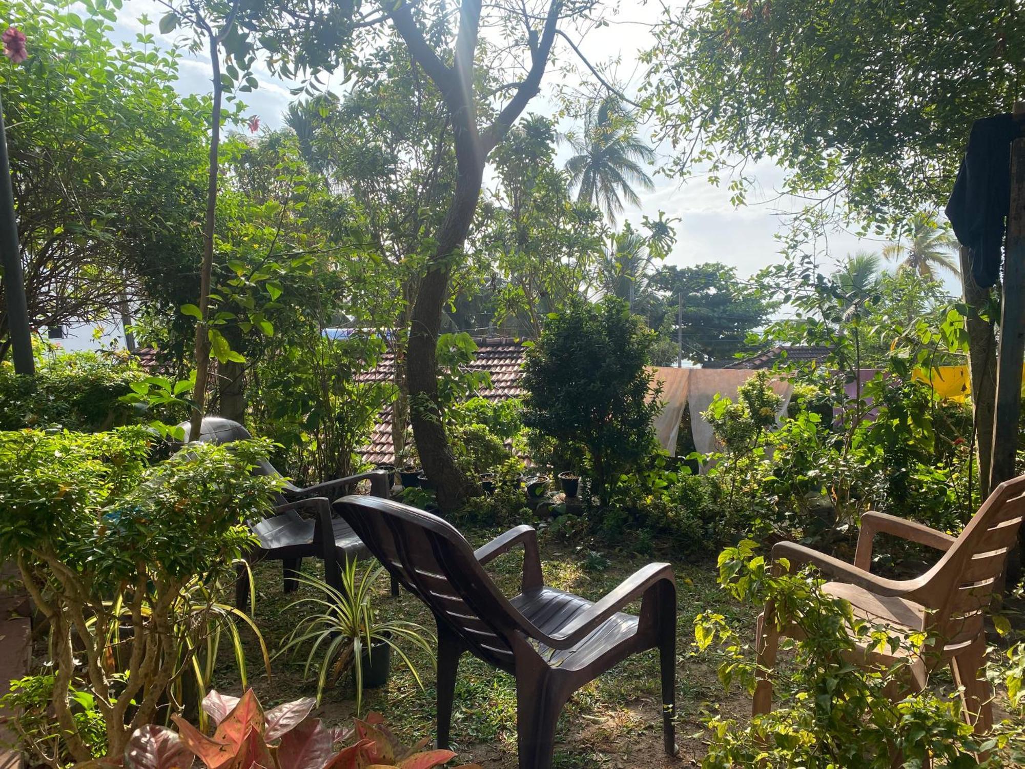 Ananda Home Stay And Restaurant Тангалле Екстер'єр фото